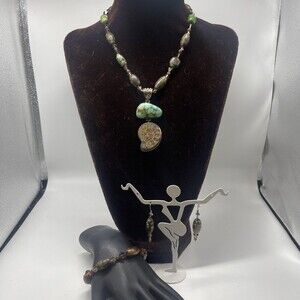 African Turquoise Crystal Necklace W/Pendant & Matching Bracelet & Earrings